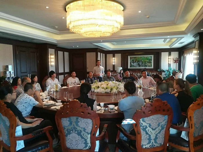 富力.同君 绵阳市企业家联谊会活动简报